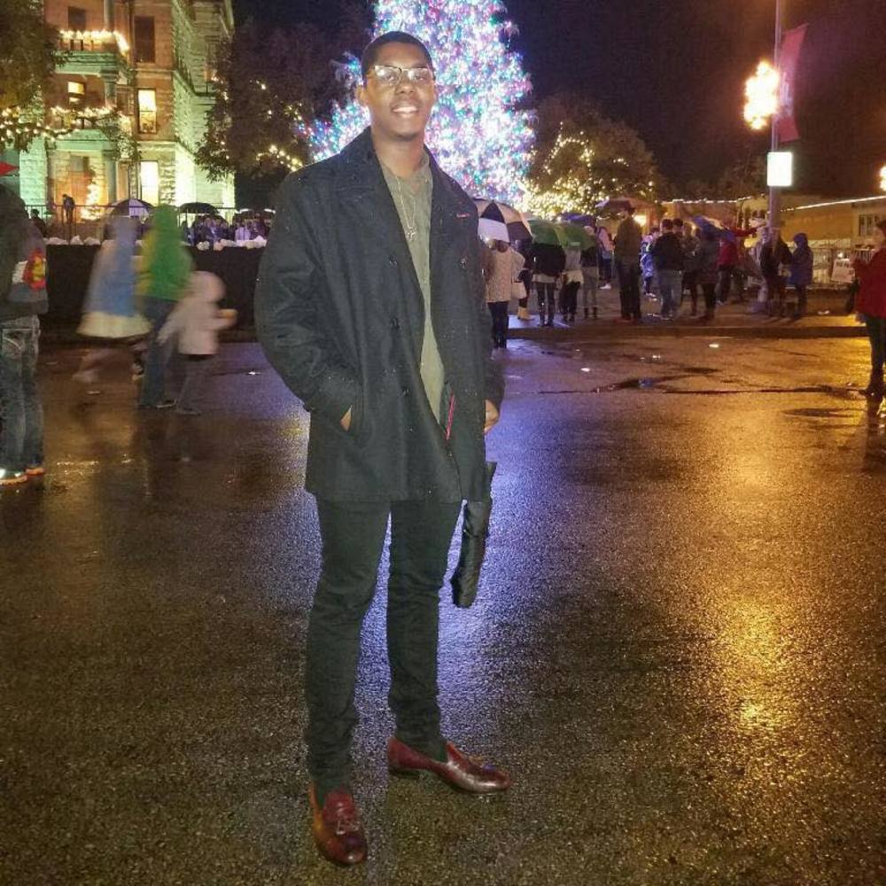 Meet your Posher, Robert